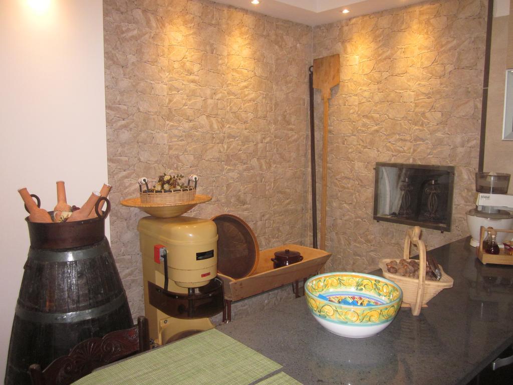 La Tavernetta Dell'Etna Zafferana Etnea Buitenkant foto